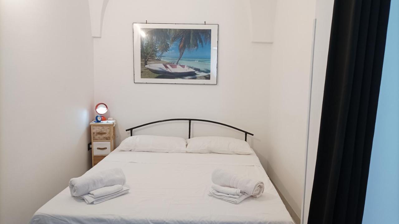 Miniecocasa Ottocentesca In Zona Free-Parking Ed Ecoclimatizzata Villa Ostuni Ngoại thất bức ảnh